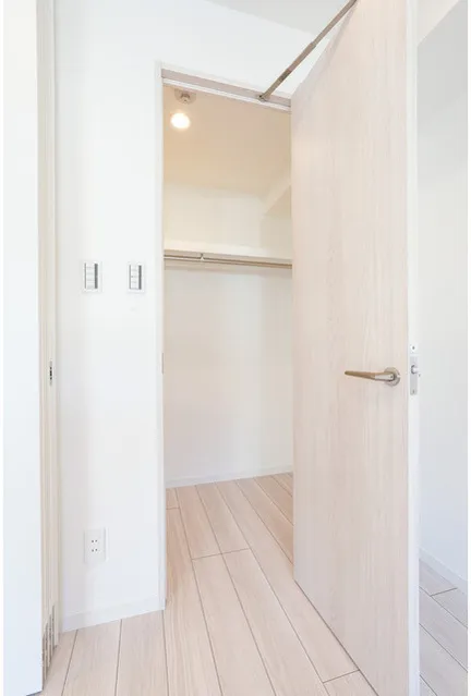 Comforia Liv Bunkyo Gokokuji - Interior - ["Flooring", "Wood", "Floor"]