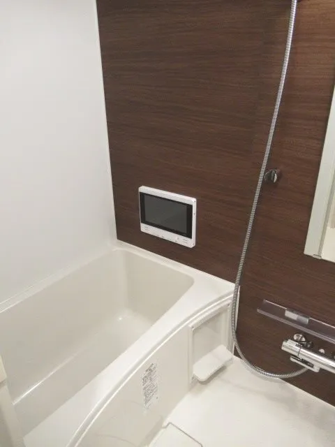 Sejori Daesan - Interior - ["Plumbing fixture", "Floor", "Plumbing"]