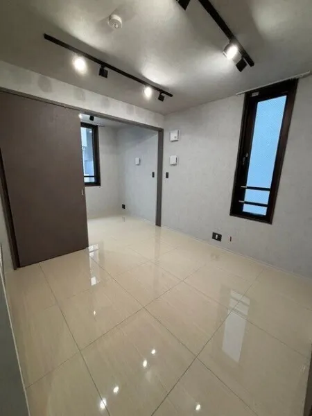 EXAM AKASAKA - Interior - ["Flooring", "Floor", "Ceiling"]