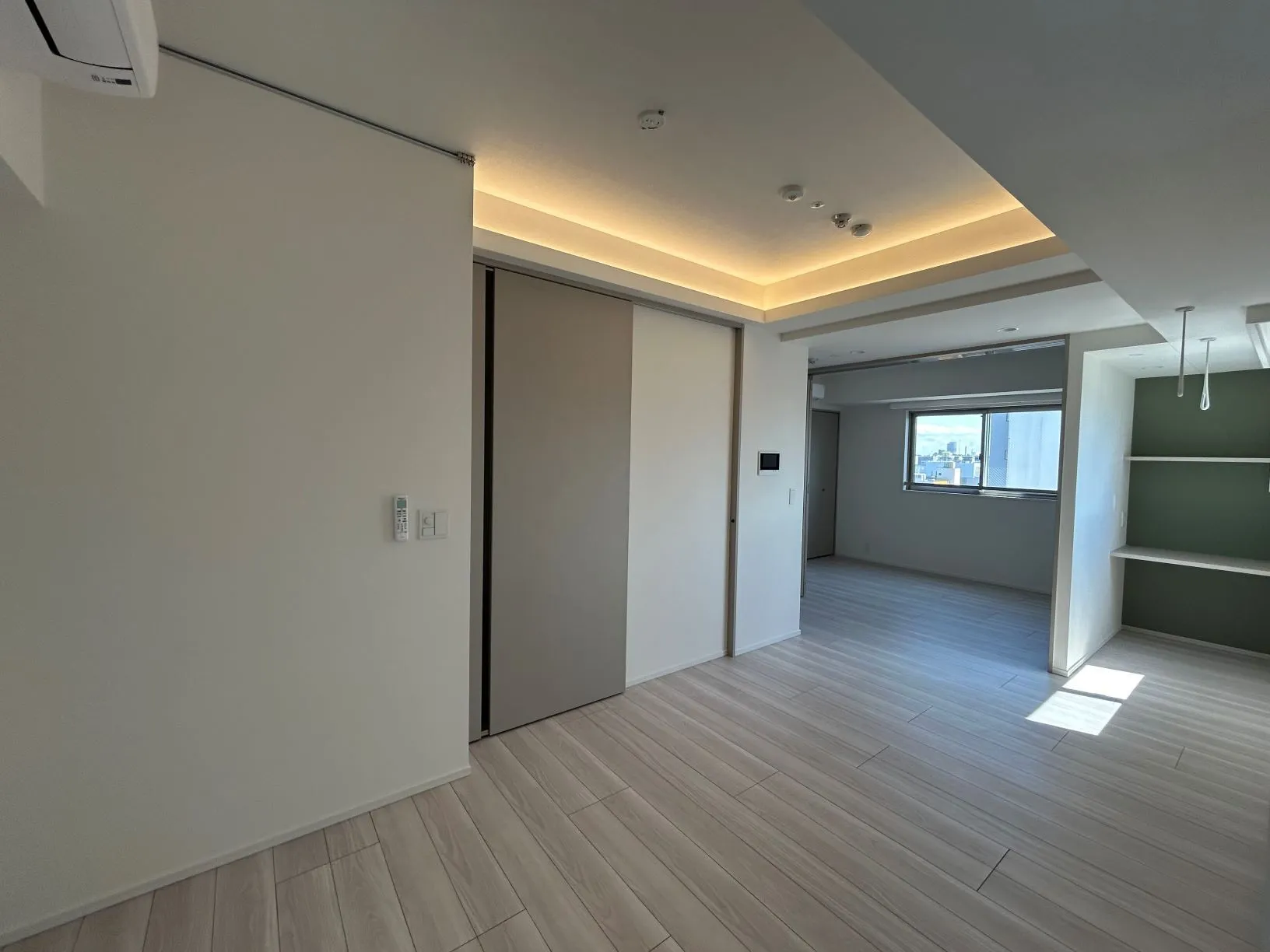 Branchiesta Ueno - Interior - ["Flooring", "Floor", "Wood"]