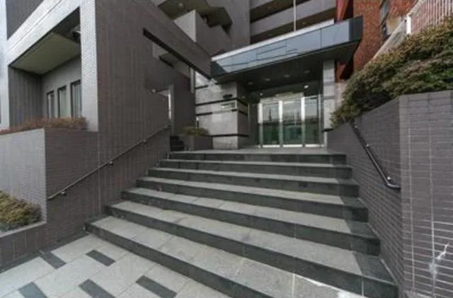 Astelion Shoto - Exterior - Building entrance