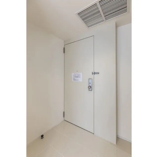 Frontier Residence The Tower Shinagawa - Interior - ["Door", "Fixture", "Building"]