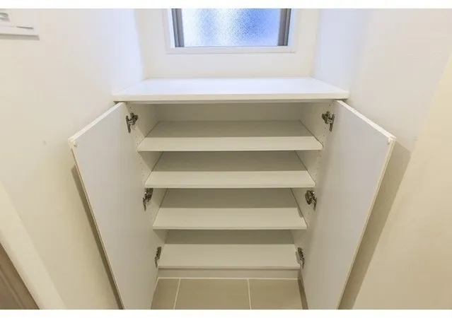 Chef Rule Shin Okachimachi II - Interior - ["White", "Stairs", "Property"]