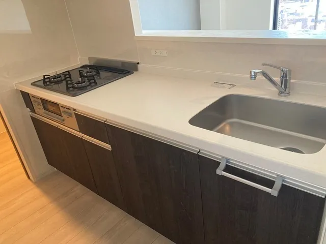 RJR Precia Higashijujo Garden - Interior - ["Tap", "Kitchen sink", "Plumbing fixture"]