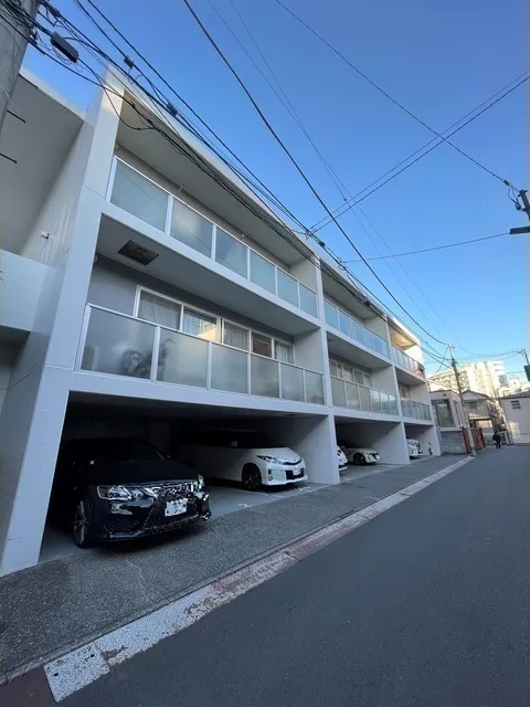 Keizankan - Exterior - ["Building", "Window", "Sky"]