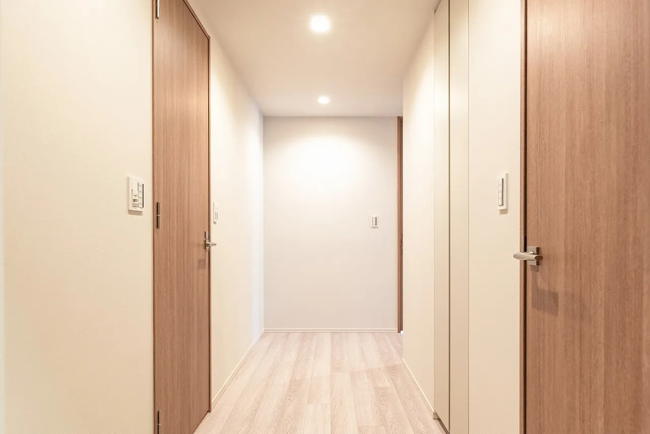 Nakano Station Residence - Interior - ["Flooring", "Wood flooring", "Floor"]