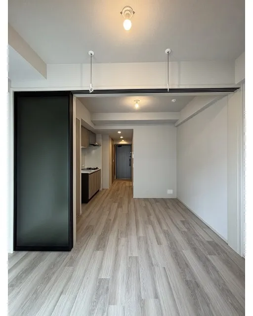 Wellis Urban Sumiyoshi East - Interior - ["Flooring", "Wood", "Ceiling"]