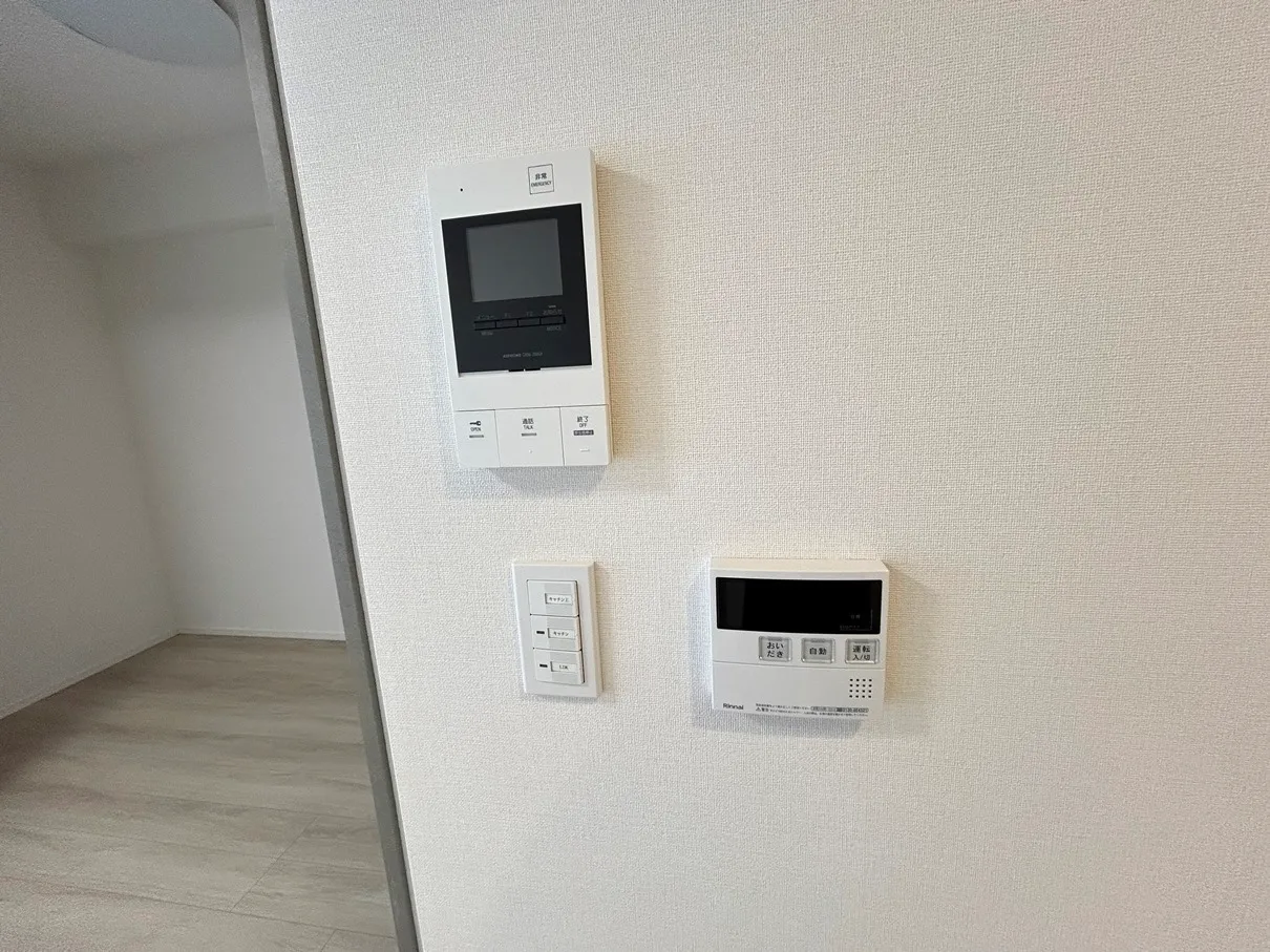 Lefon Livent Ikebukuro - Interior - ["Technology", "Thermostat", "Wood flooring"]