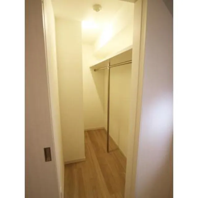 Court Luxuria Ningyocho - Interior - ["Wood", "Fixture", "Floor"]