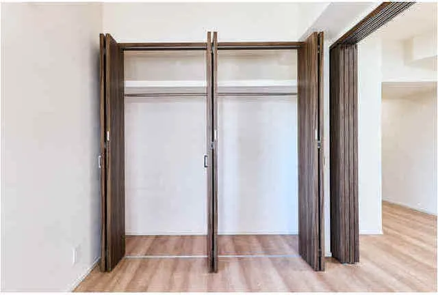 Prele Duc Kinshi Park - Interior - ["Flooring", "Wood", "Floor"]