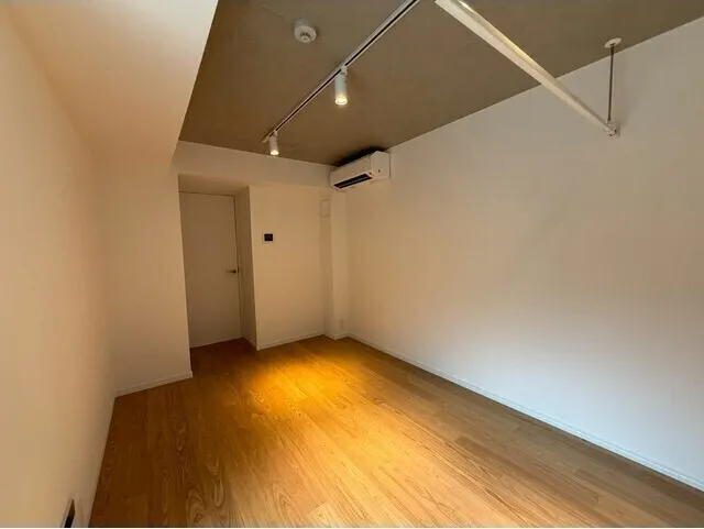 Project Kita-Shinjuku - Interior - ["Flooring", "Ceiling", "Wood"]