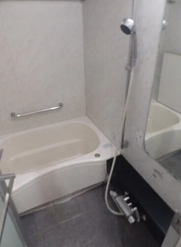 Broad City Tokyo - Interior - ["Plumbing fixture", "Bathroom", "Bathtub"]