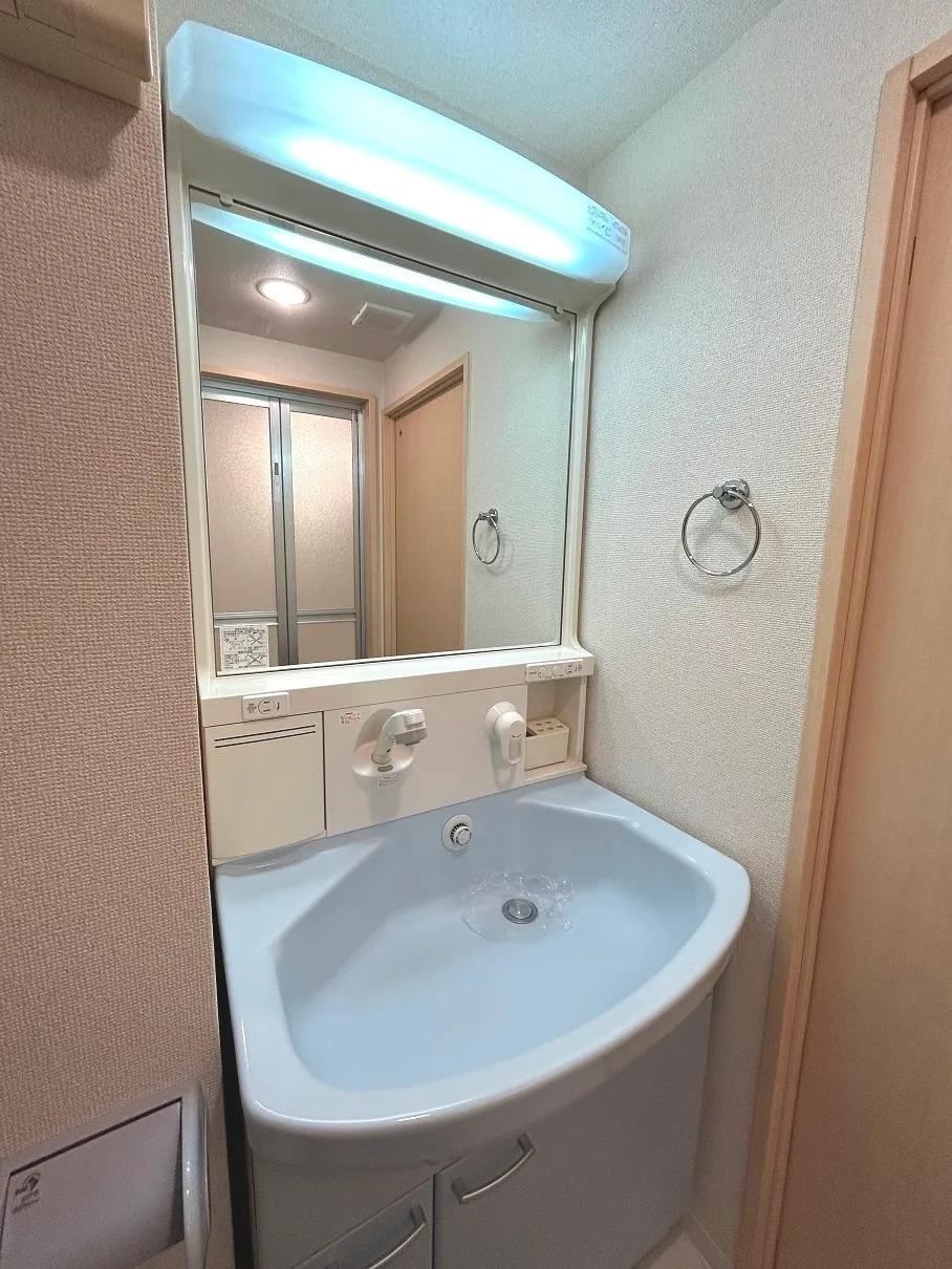 LaSante Kiba Park - Interior - ["Bathroom Sink", "Plumbing fixture", "Sink"]