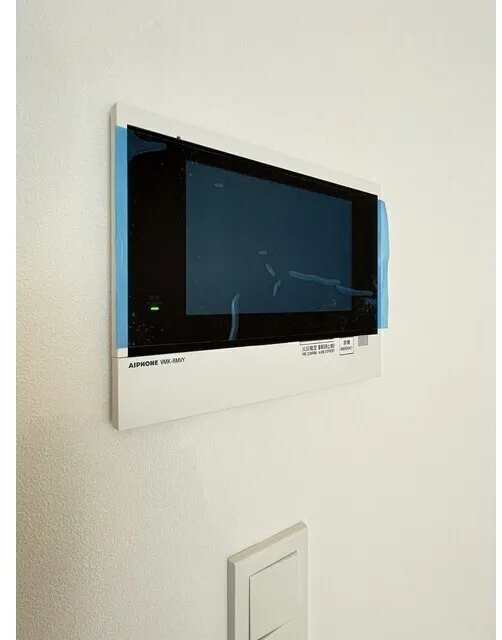Season Flats Omorinishi - Interior - ["Electronic device", "Display device", "Technology"]