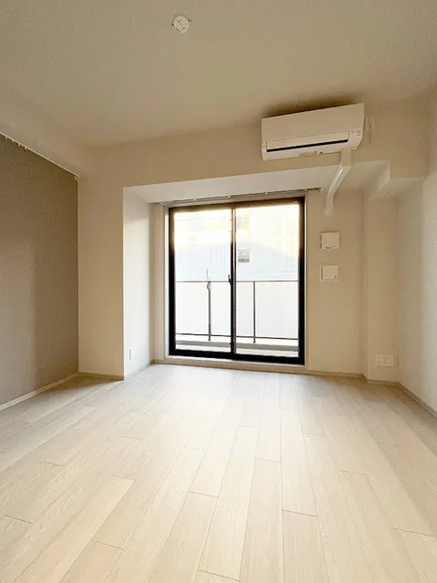 Bowsflats Nihonbashi Bakurocho - Interior - ["Window", "Fixture", "Building"]