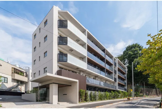 Lefon Progres Akabane - Exterior - ["Building", "Residential area", "Property"]