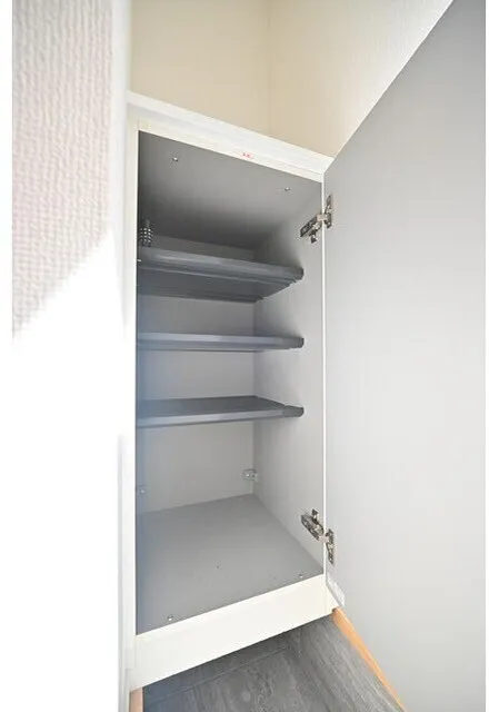 Sasazuka Flats - Interior - ["Wood", "Flooring", "Shelving"]