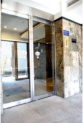 Stage Grande Minami-Azabu - Exterior - ["Door", "Floor", "Glass"]