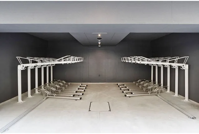 Comforia Kinshicho DEUX - Other - ["Composite material", "Grey", "Metal"]