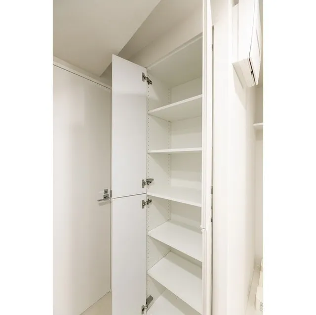 Comforia Nishiogikubo - Interior - ["Door", "Fixture", "Handle"]