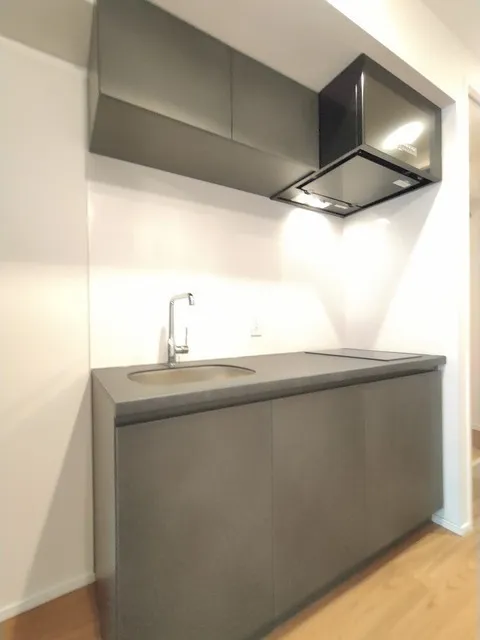 Comforia Kamimeguro - Interior - ["Building", "Cabinetry", "Tap"]