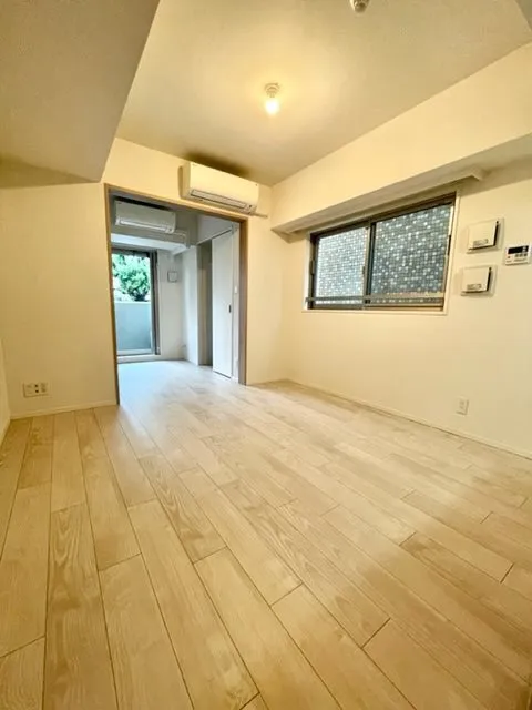 Residia Koenji - Interior - ["Property", "Building", "Window"]