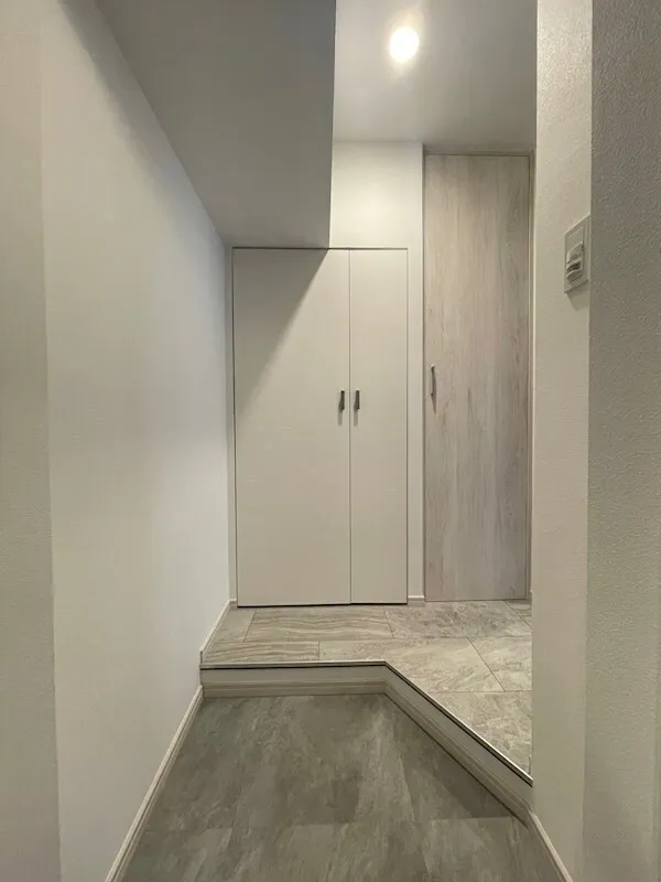Residia Ueno Okachimachi - Interior - ["Flooring", "Wall", "Wood"]