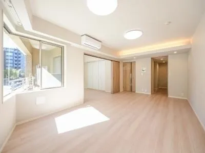 Milia Residence Nogizaka - Interior - ["Building", "Fixture", "Wood"]