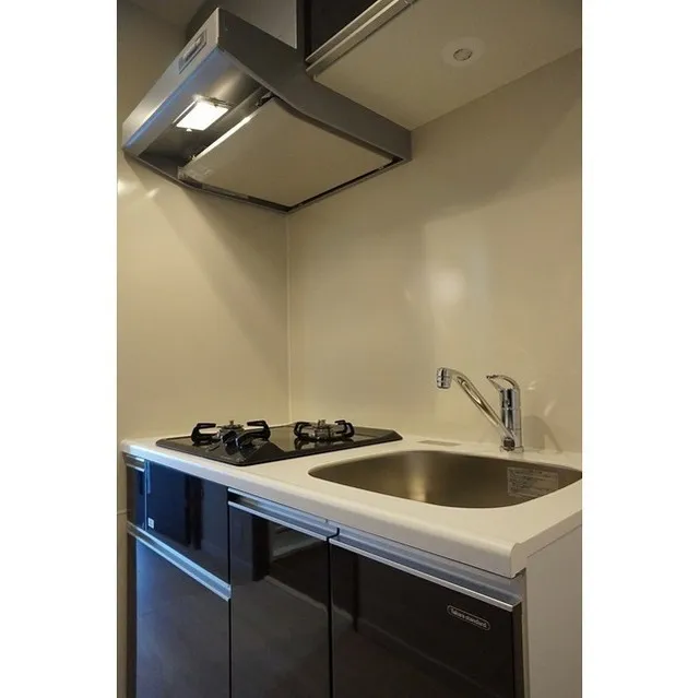 Comforia Morishita WEST - Interior - ["Tap", "Kitchen sink", "Sink"]
