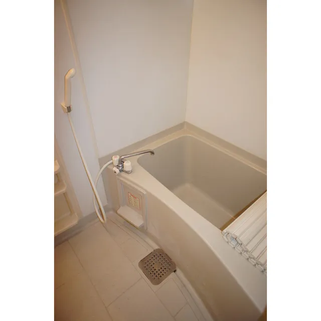 Sereno Shinagawa - Interior - ["Brown", "Plumbing fixture", "Tap"]