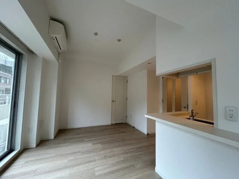 Central Crib Roppongi II - Interior - ["Floor", "Flooring", "Apartment"]