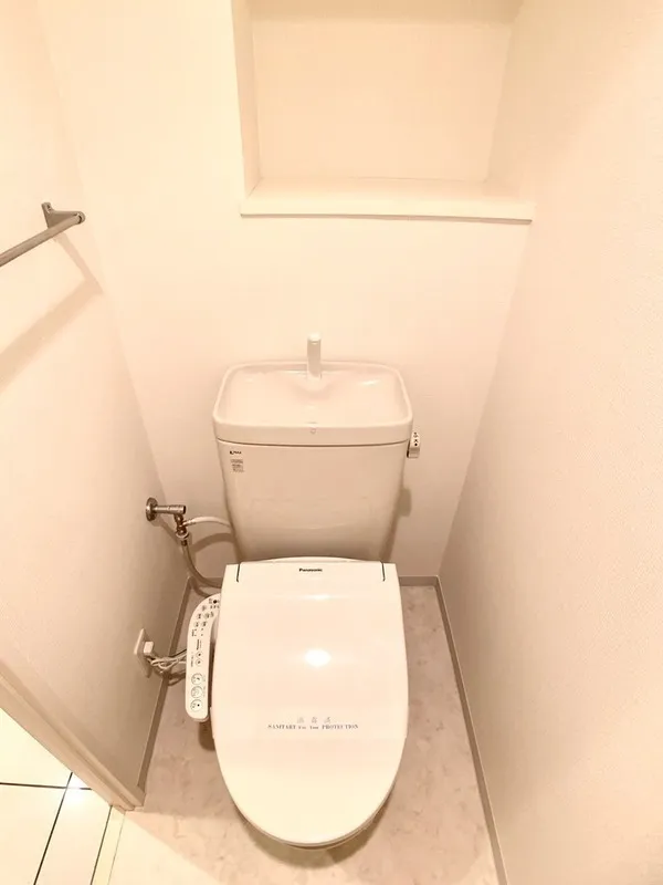 KDX Residence Oyama - Interior - ["Toilet seat", "Plumbing fixture", "Toilet"]