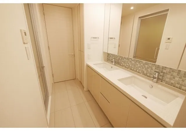 Comforia Shinjuku East Side Tower - Interior - ["Flooring", "Floor", "Interior design"]