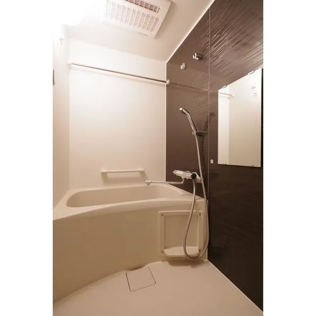Zinnia Fudomae - Interior - ["Plumbing fixture", "Tap", "Bathroom sink"]
