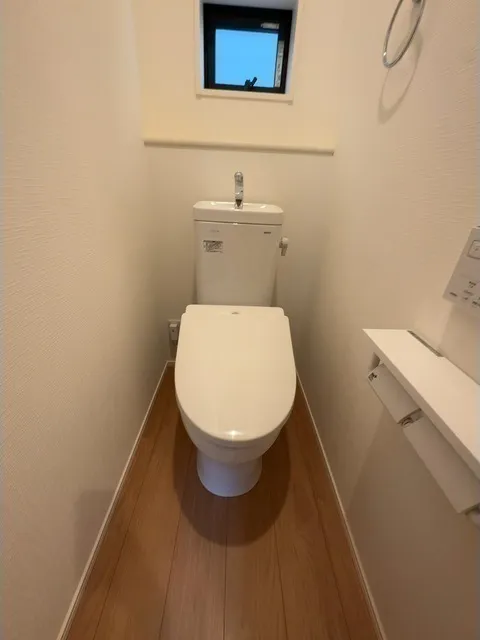 Kolet Nakano Fujimicho - Interior - ["Toilet seat", "Plumbing fixture", "Toilet"]