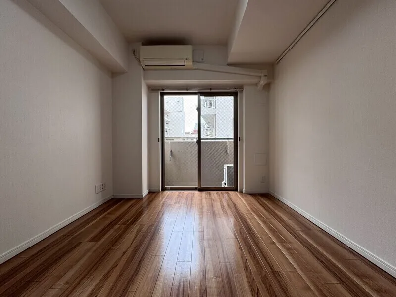La Santé Hiroo - Interior - ["Flooring", "Wood", "Wood flooring"]