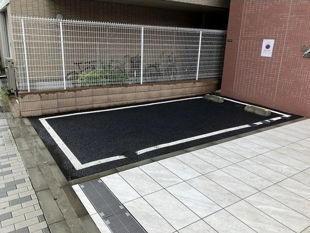 Prele Duc Kinshi Park - Other - ["Floor", "Flooring", "Composite material"]