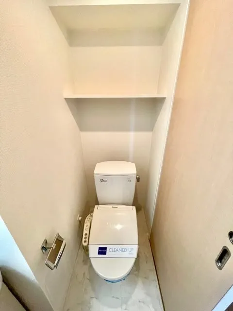 Residia Nakameguro II - Interior - ["Toilet seat", "Building", "Toilet"]