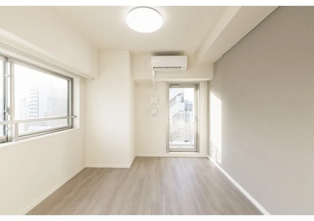 CASSIA Ueno Iriya - Interior - ["Flooring", "Floor", "Ceiling"]