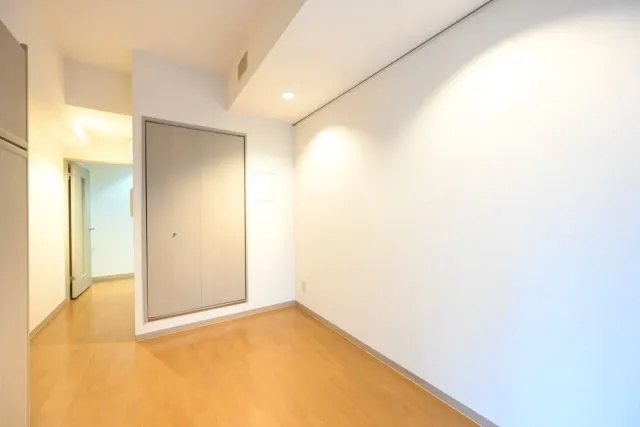 Tokken City Heights Ueno - Interior - ["Flooring", "Floor", "Wall"]