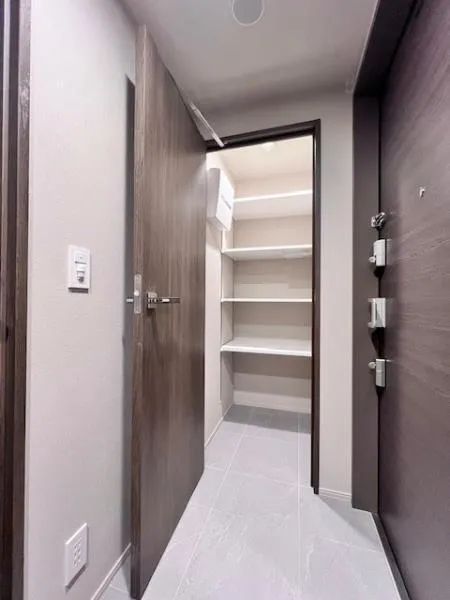 Brillia Ist Oimachi - Interior - ["Flooring", "Floor", "Wood"]
