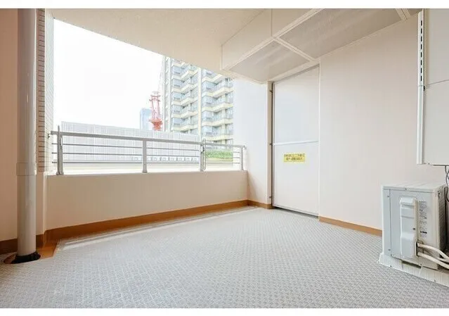 Residence Charmant Tsukishima - Interior - ["Flooring", "Floor", "Apartment"]