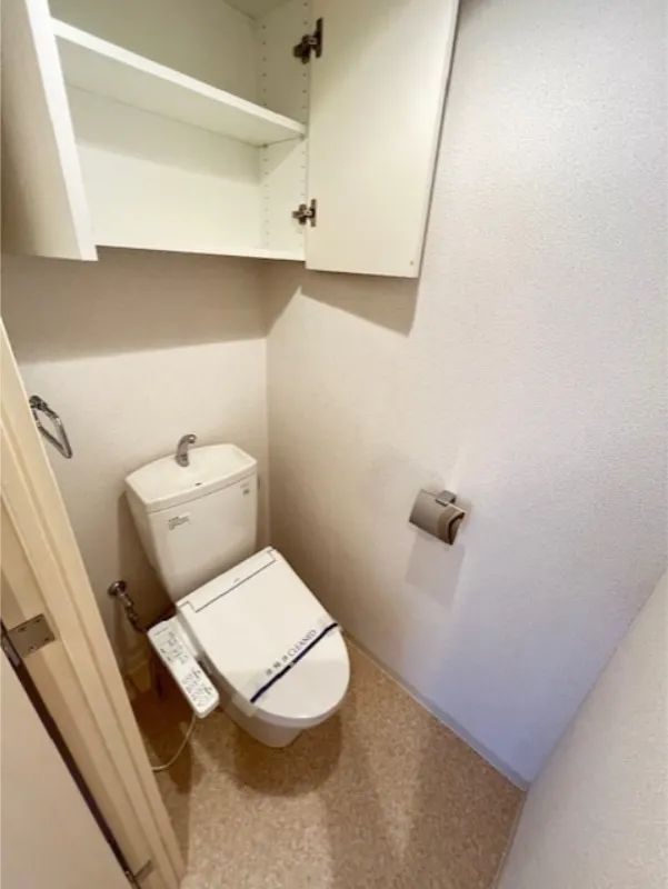 West Park Tower Ikebukuro - Interior - ["Toilet seat", "Flooring", "Plumbing fixture"]