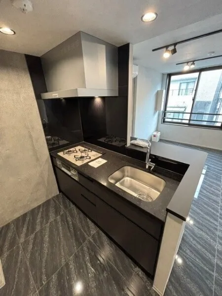 EXAM AKASAKA - Interior - ["Floor", "Countertop", "Kitchen"]
