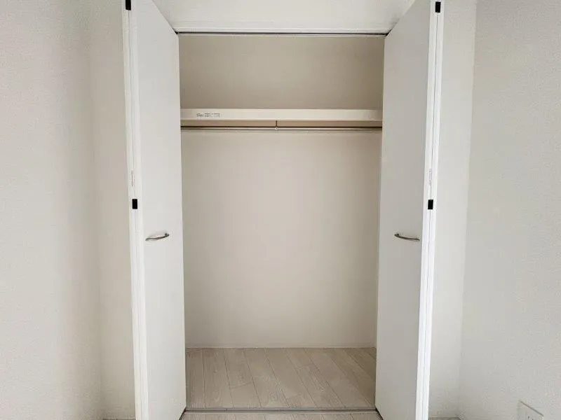 LiveFlat Ichigaya - Interior - ["Wood", "Flooring", "Floor"]