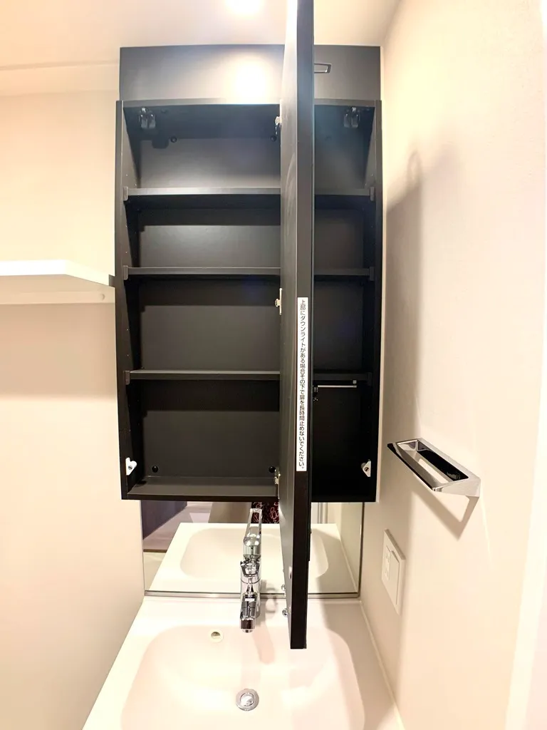 Orchid Residence Morishita - Interior - ["Tap", "Sink", "Plumbing fixture"]