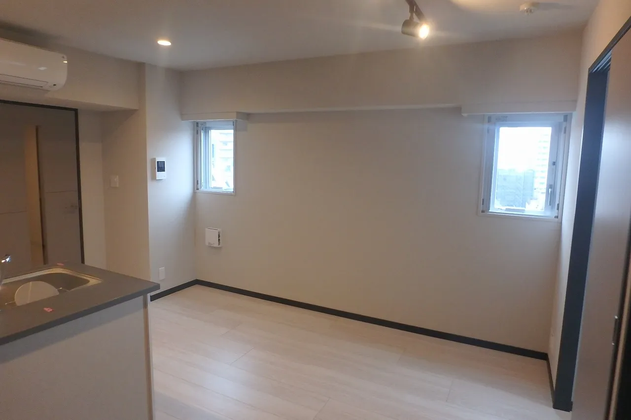 Open Bloom Higashimukojima - Interior - ["Property", "Window", "Fixture"]