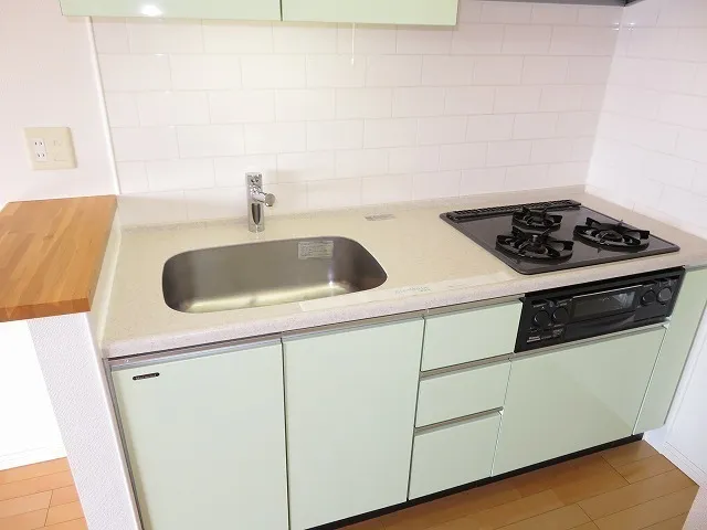 Esty Maison Oshima - Interior - ["Kitchen", "Major appliance", "Kitchen Appliance"]