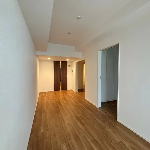Park Axis Shinagawa Tennozu Isle - Interior - ["Flooring", "Floor", "Wood flooring"]