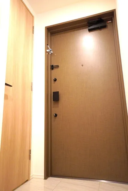 J.GRAN Court Shinagawa Nishi-Oi EAST - Interior - ["Brown", "Building", "Door"]